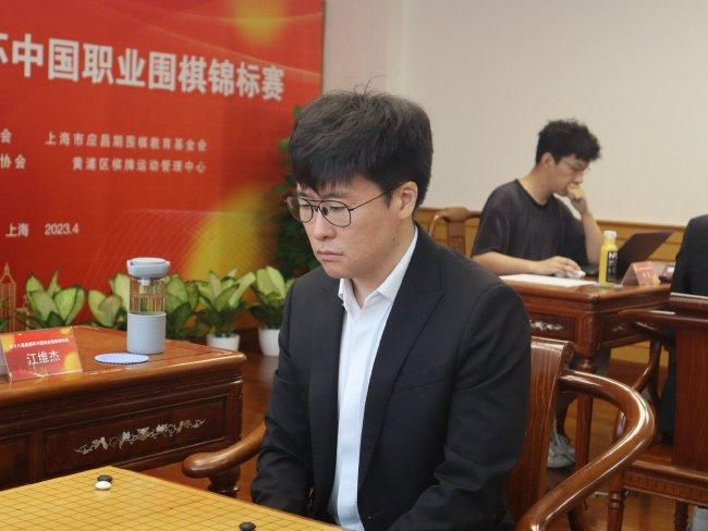 我的邻居夫人